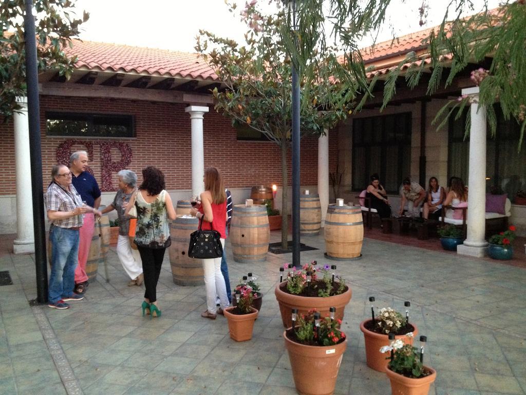 Hotel Restaurante San Roque Medina del Campo Exteriör bild